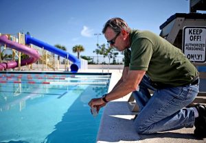 check swimming pool water quality