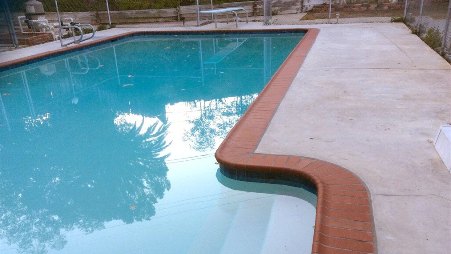 swimming pool water evaporation