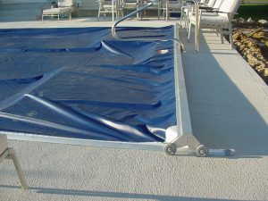 Automatic swimming pool covers are easy to operate