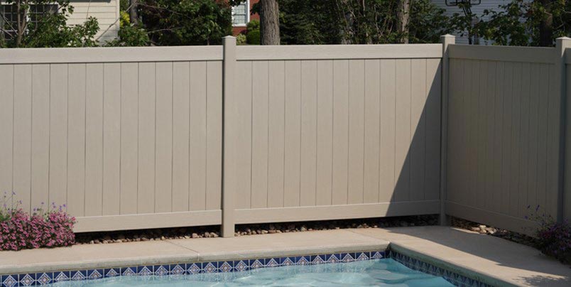 Solid pool fence guarantees the best privacy