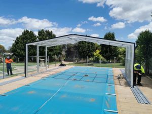 Installation of pool enclosure type G High Profile