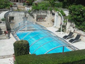 Medium Pool Enclosure in France